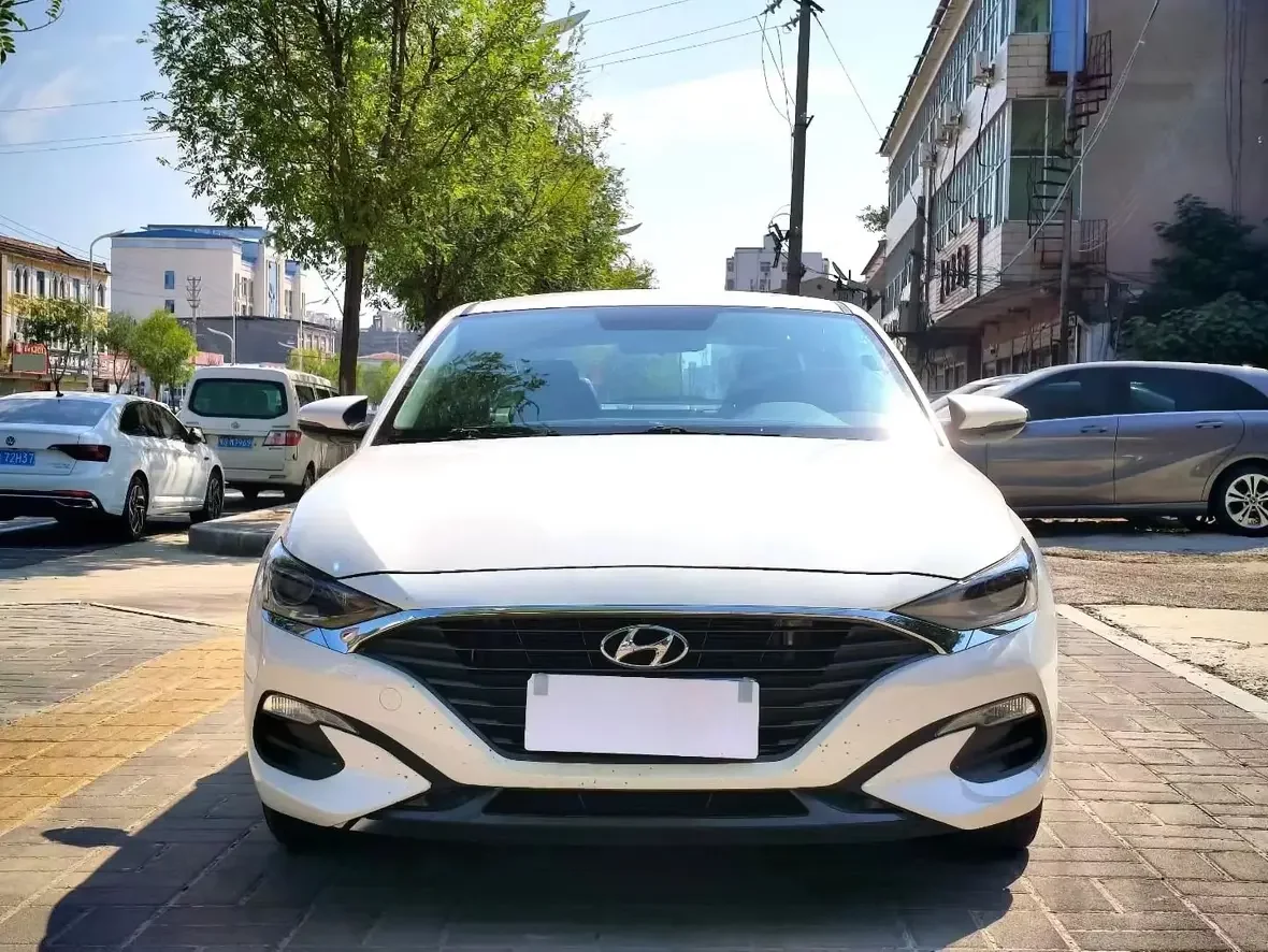 Hyundai Lafesta