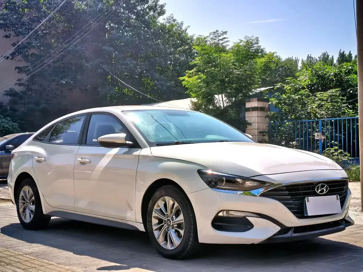 Hyundai Lafesta