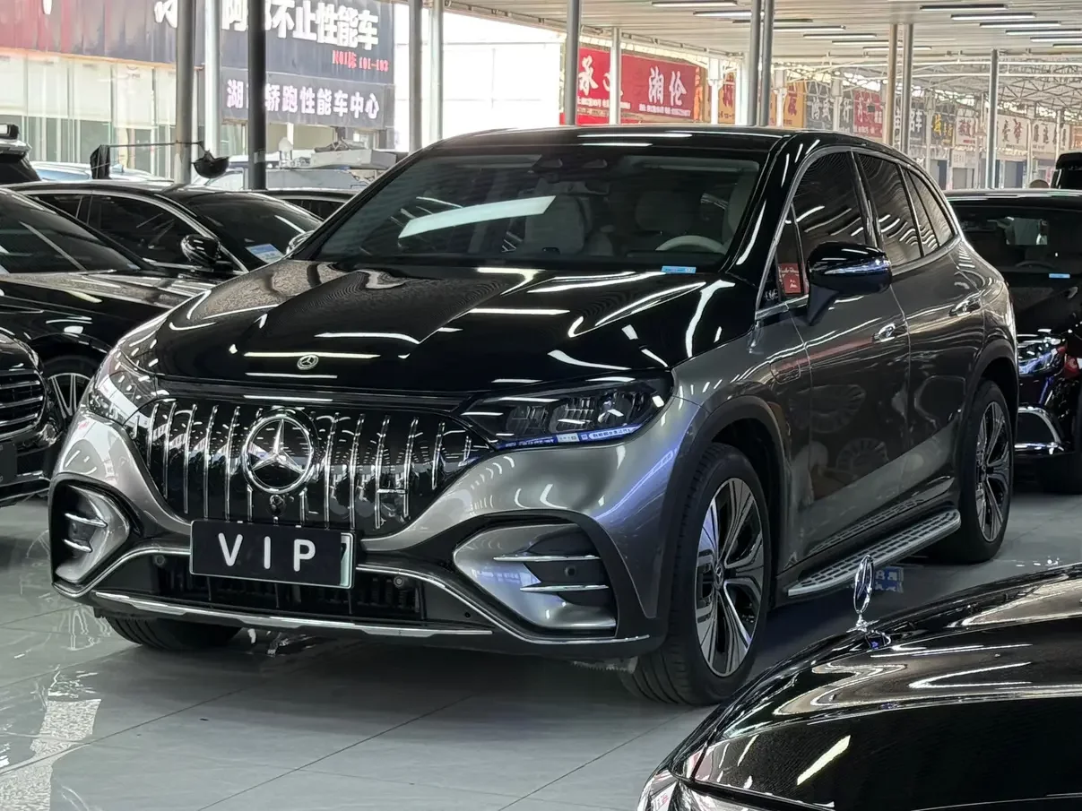 Mercedes-Benz EQE SUV