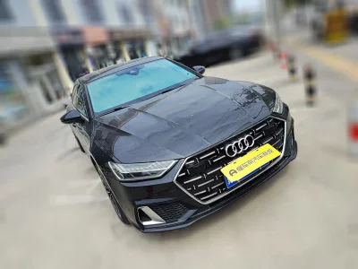 Audi A7L