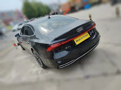 Audi A7L