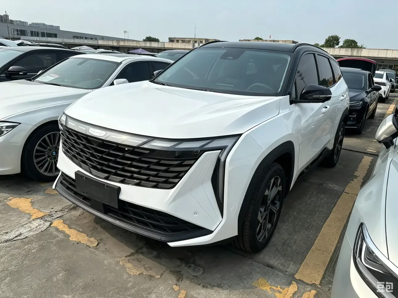Geely Atlas L