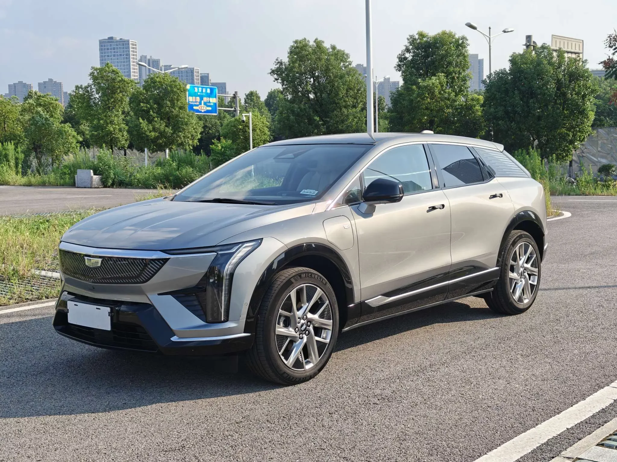 Cadillac IQ Aoge