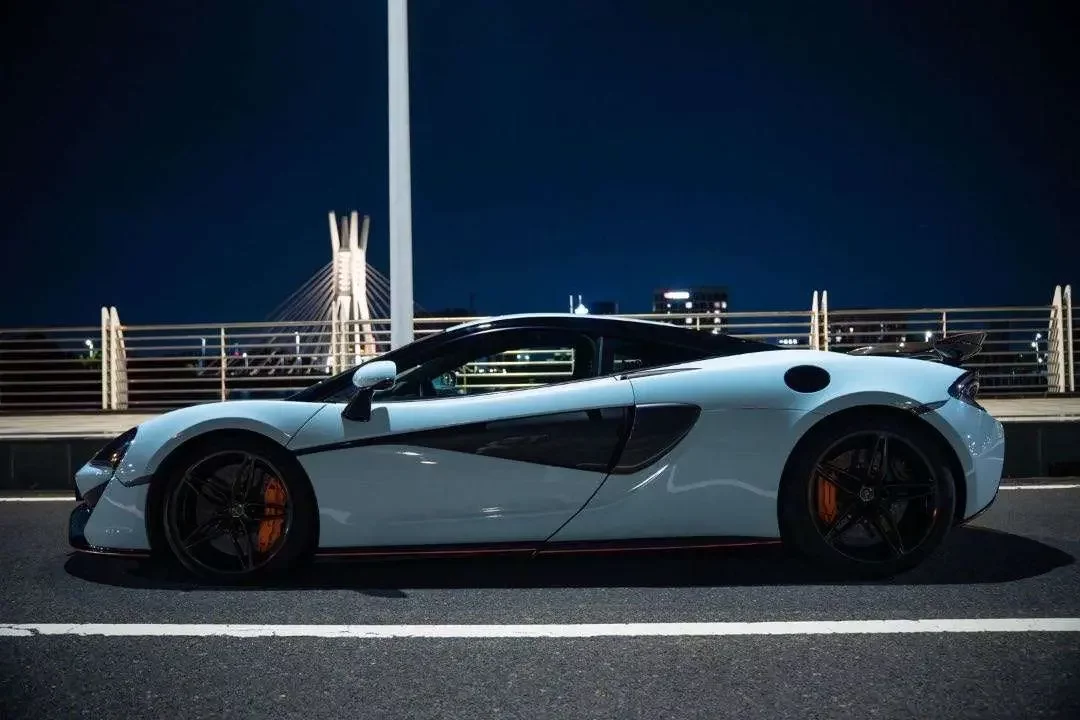 McLaren 570S