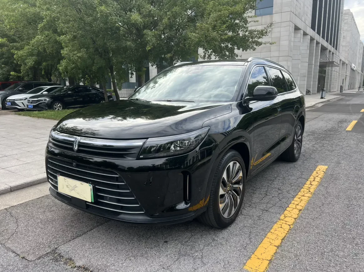 AITO M7