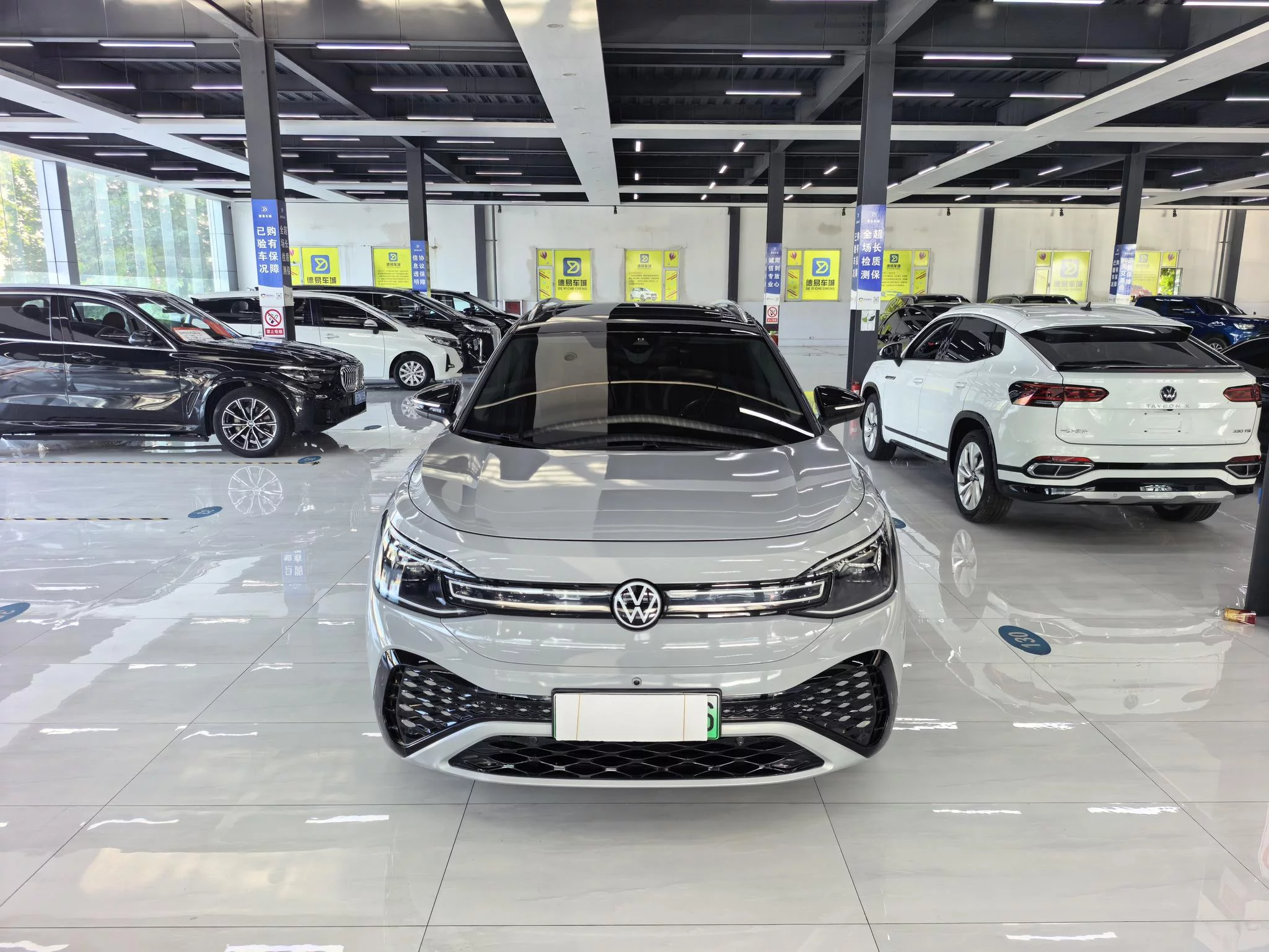 Volkswagen ID.6 CROZZ