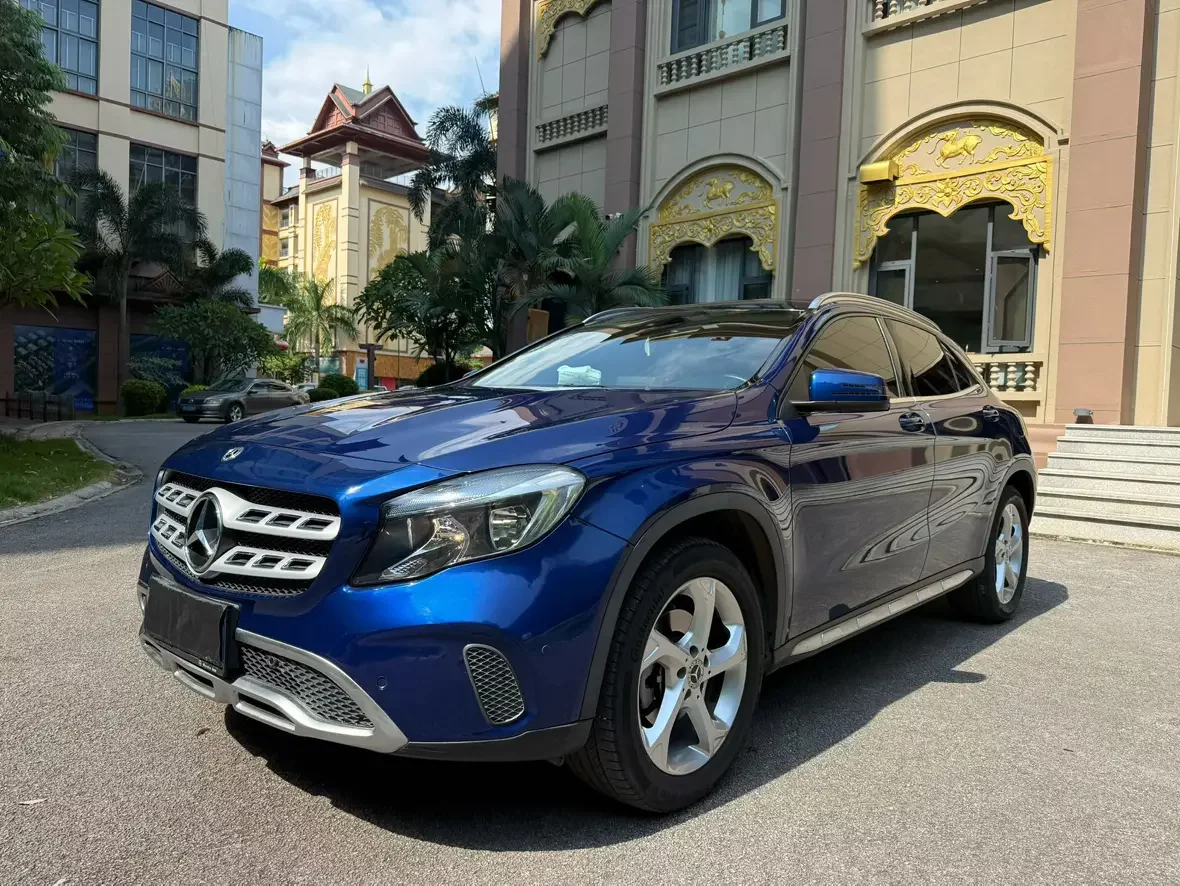 Mercedes-Benz GLA