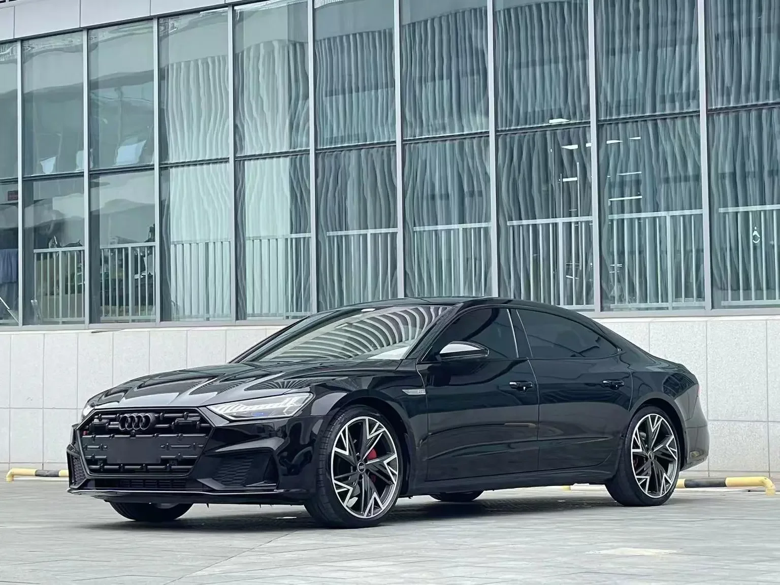 Audi A7L