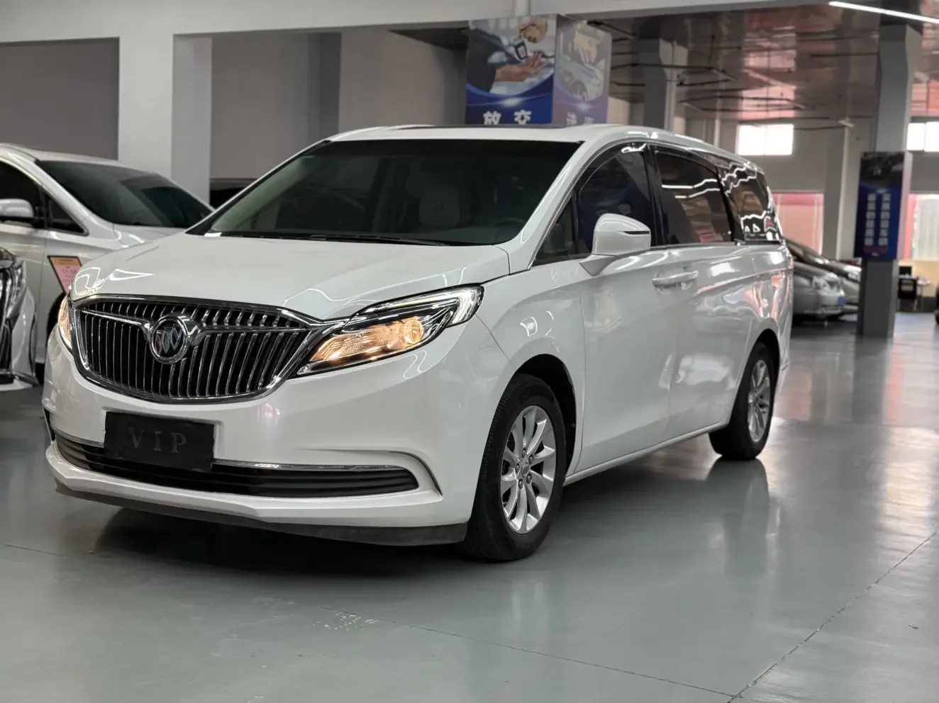 Buick GL8