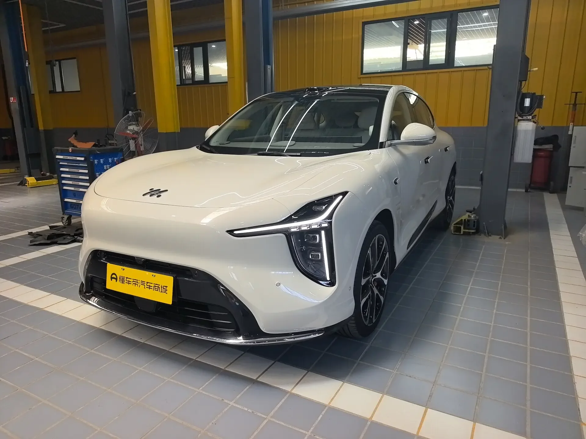 IM Motors Zhiji LS6