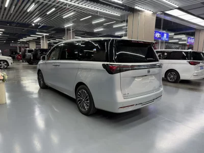 Buick GL8 PHEV