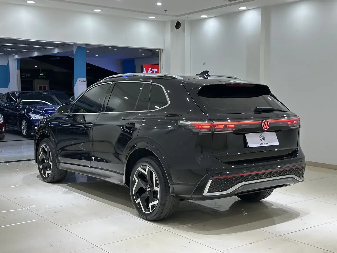 Volkswagen Tiguan L