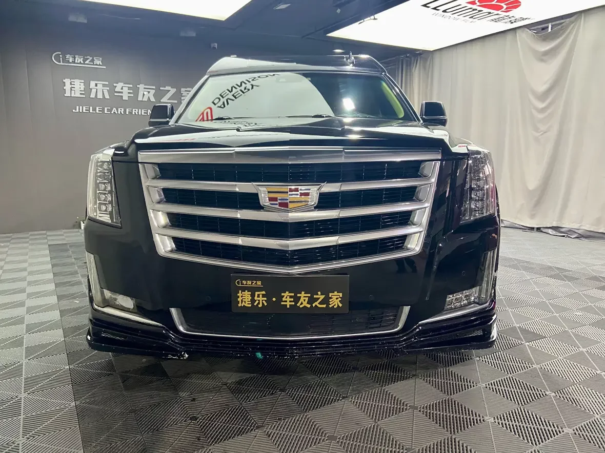 Cadillac Escalade  из Китая