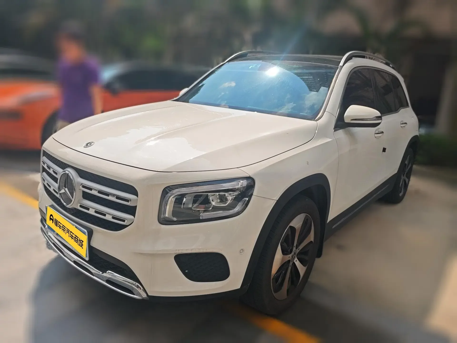 MERCEDES-BENZ GLB