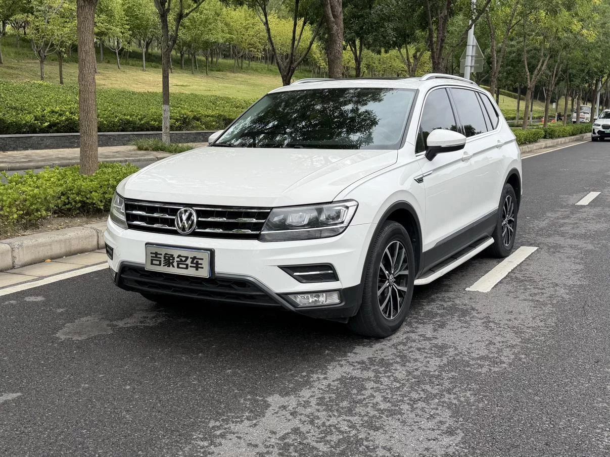 Volkswagen Tiguan L