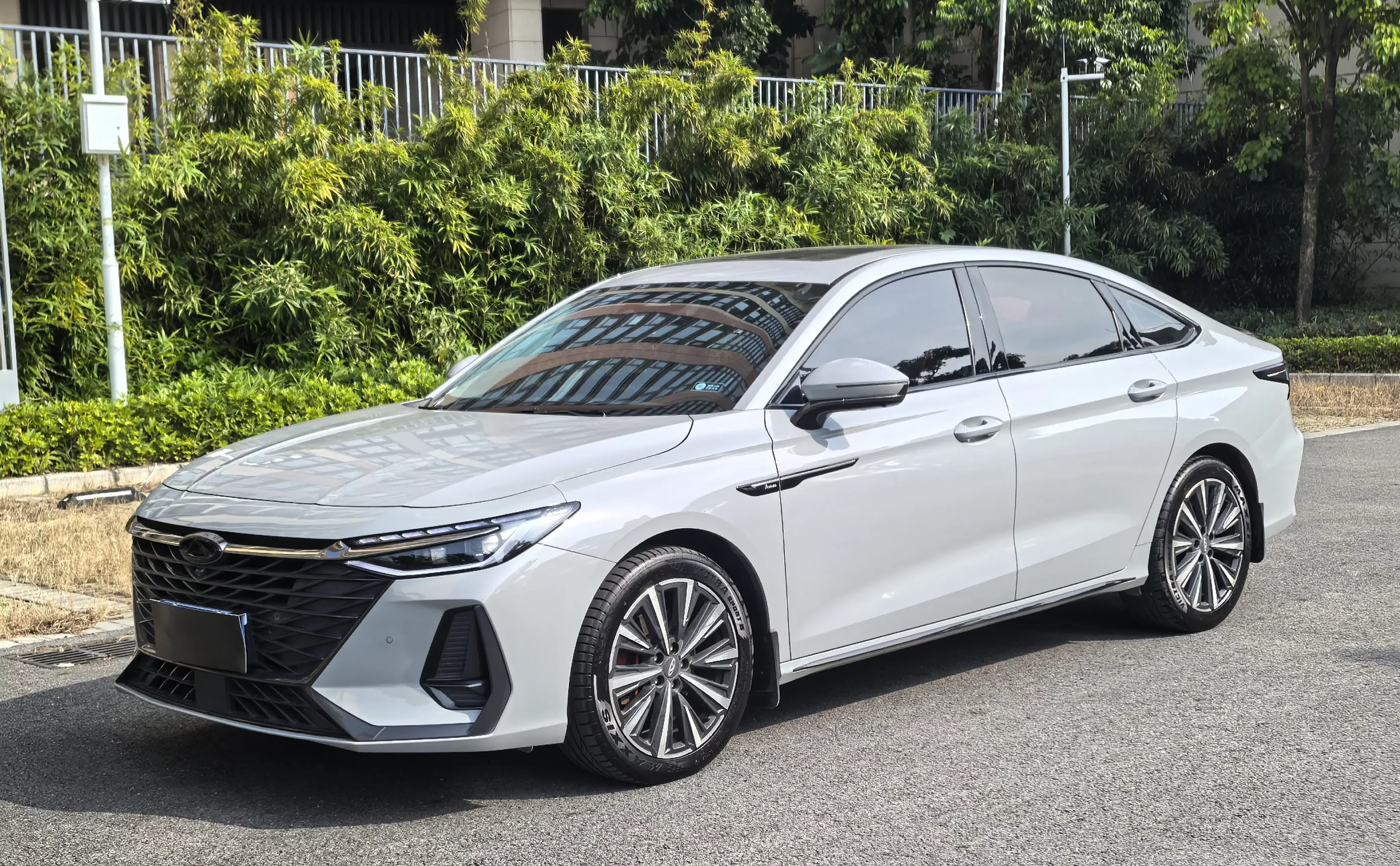 Chery Arrizo 8