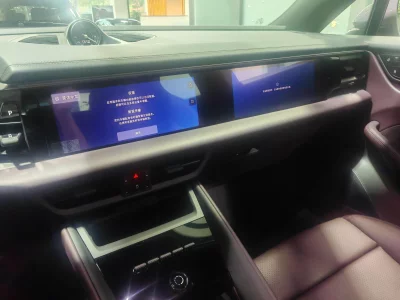 Porsche Macan EV