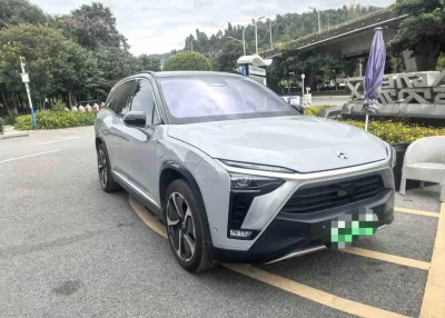 NIO ES8