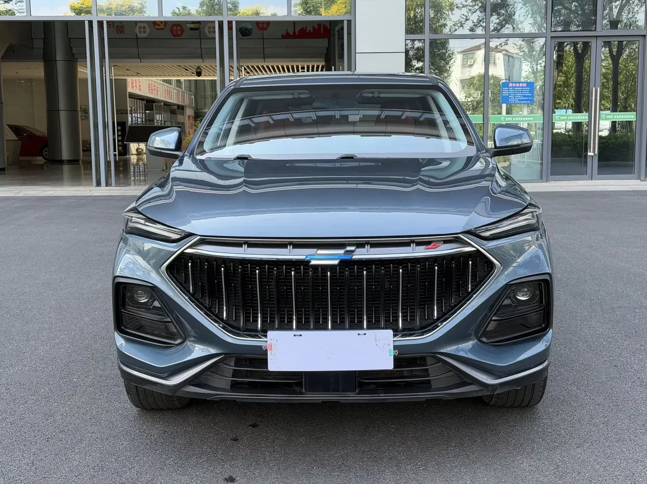 Oshan Changan Auchan X5
