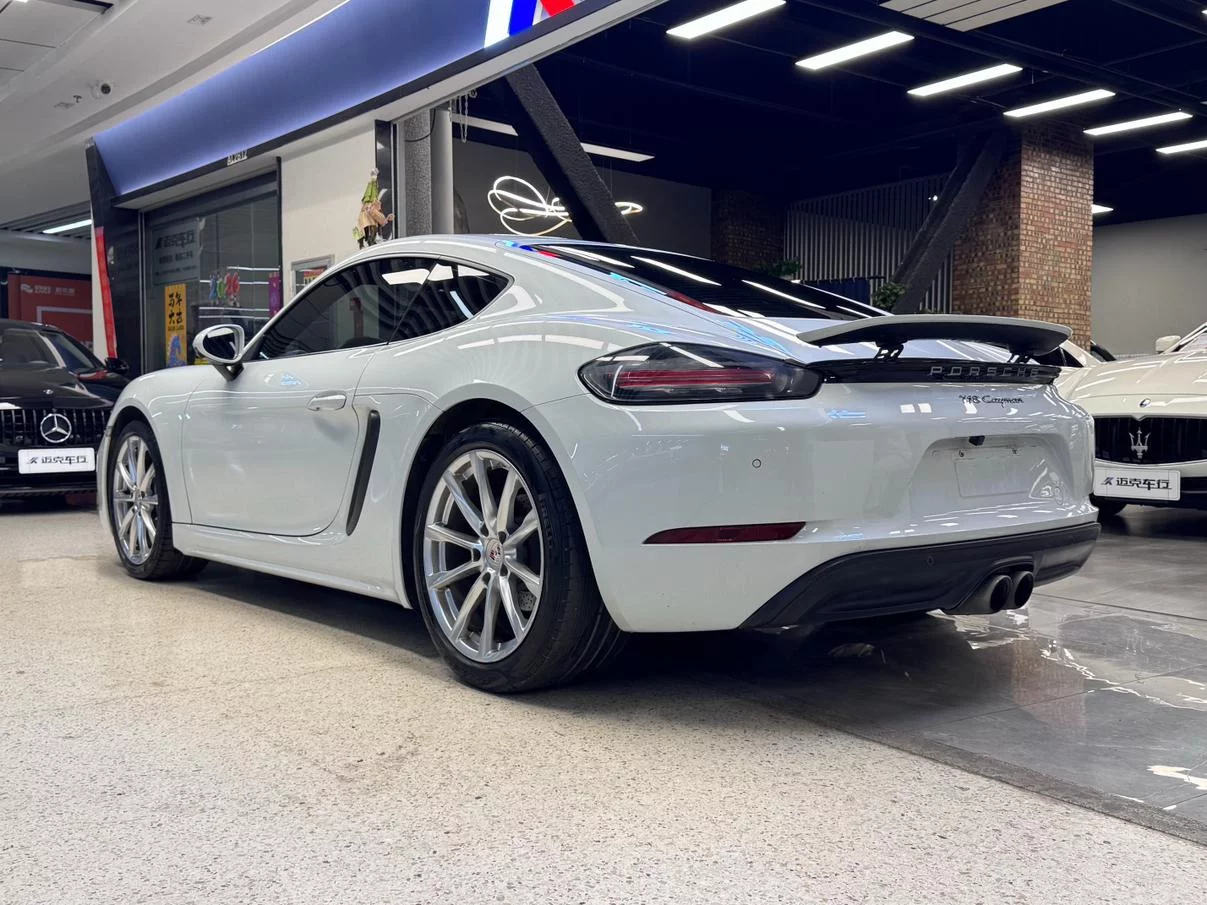Porsche 718