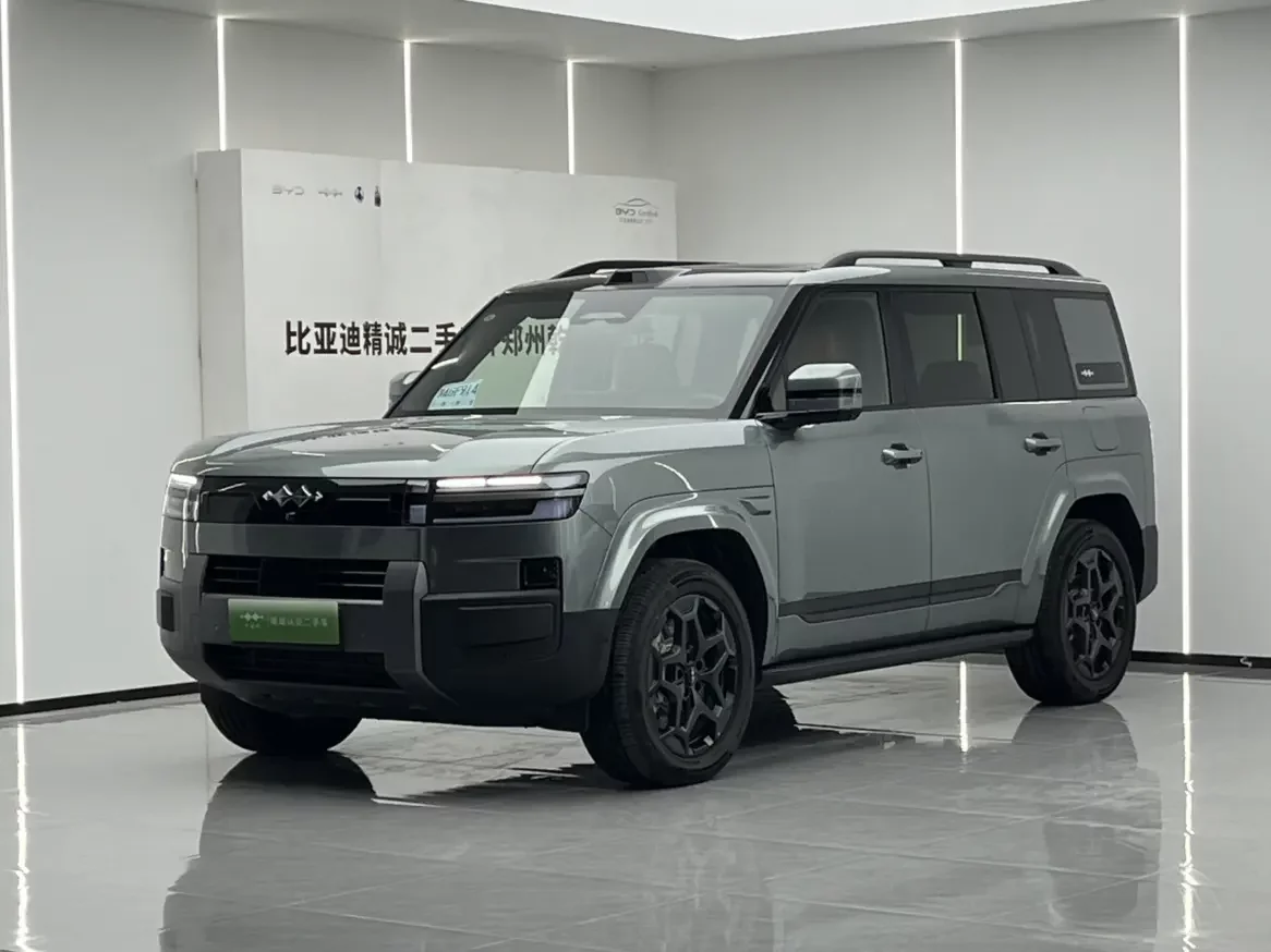 BYD Leopard Titanium 7 PHEV