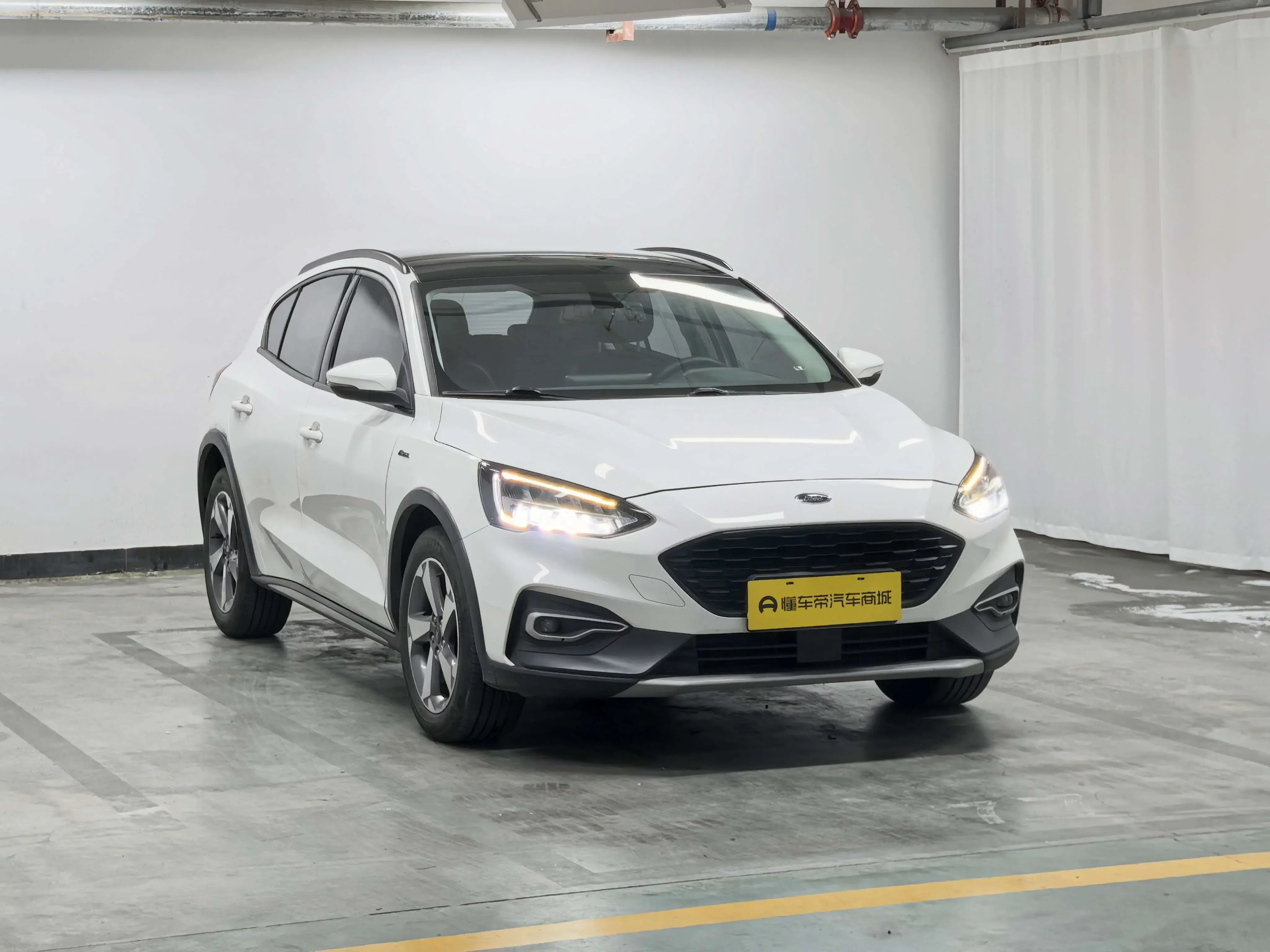 Ford Fox Active