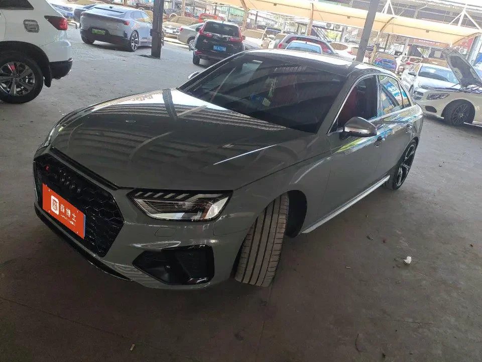 Audi S4