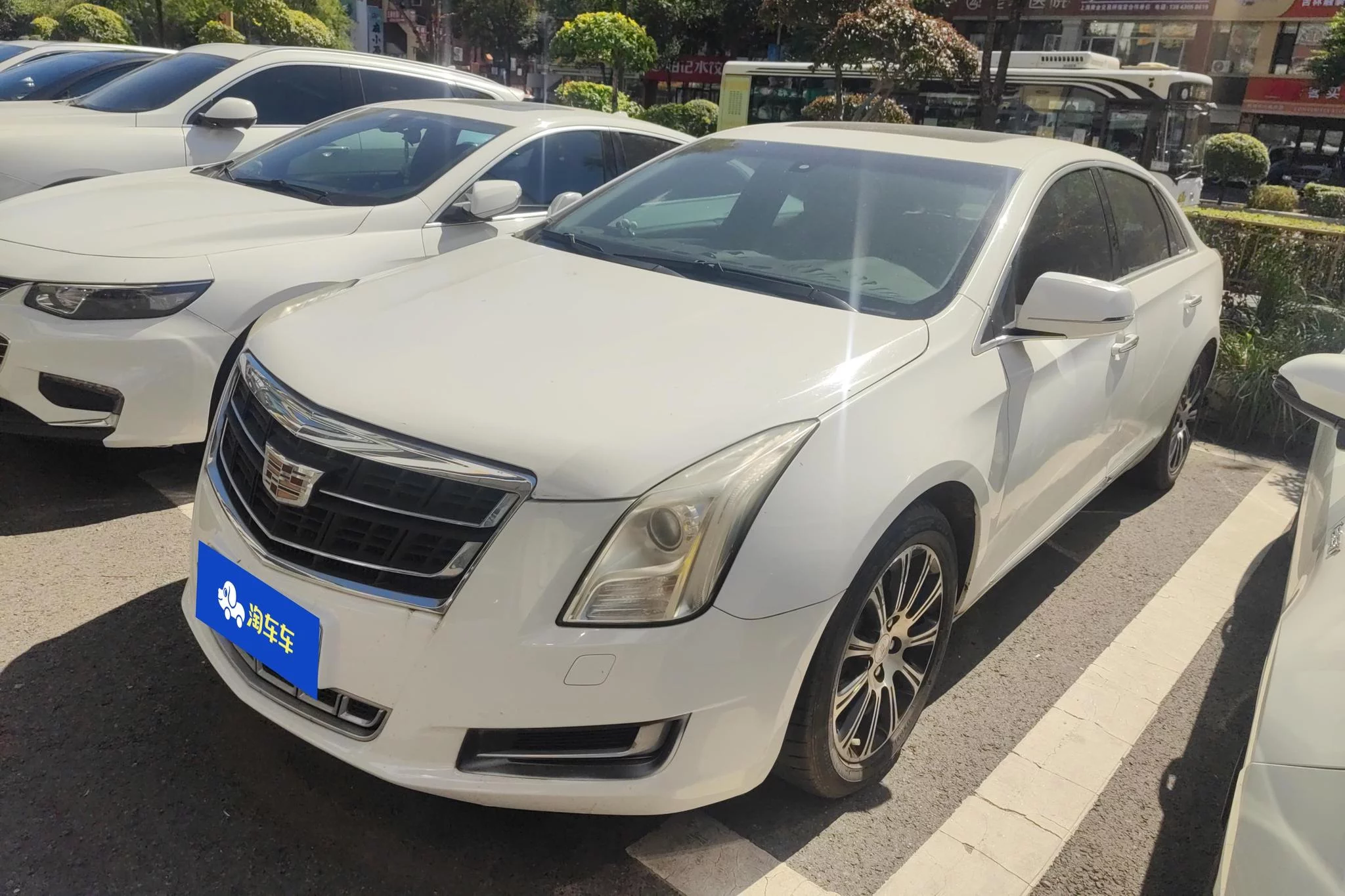 Cadillac XTS