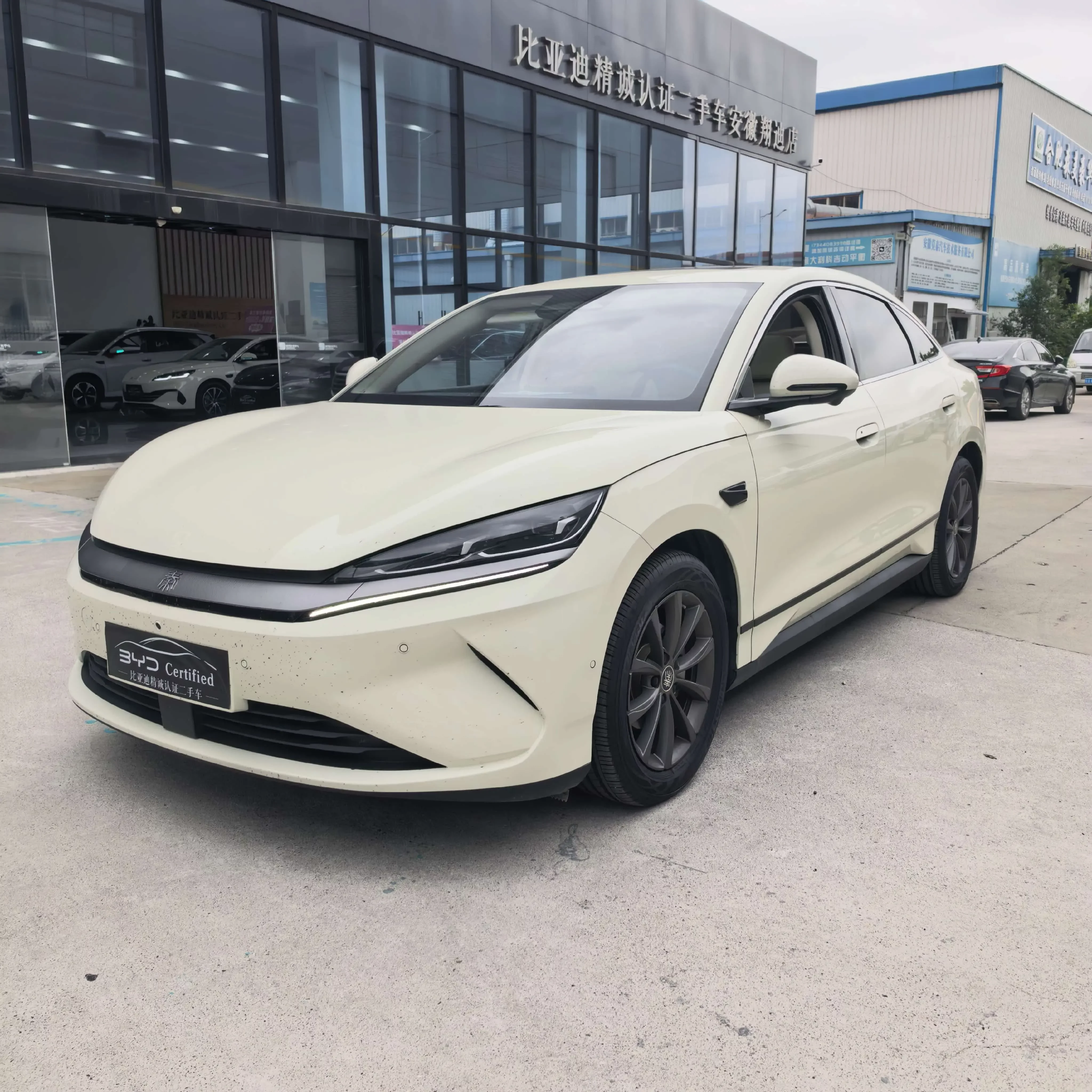 BYD Qin L EV