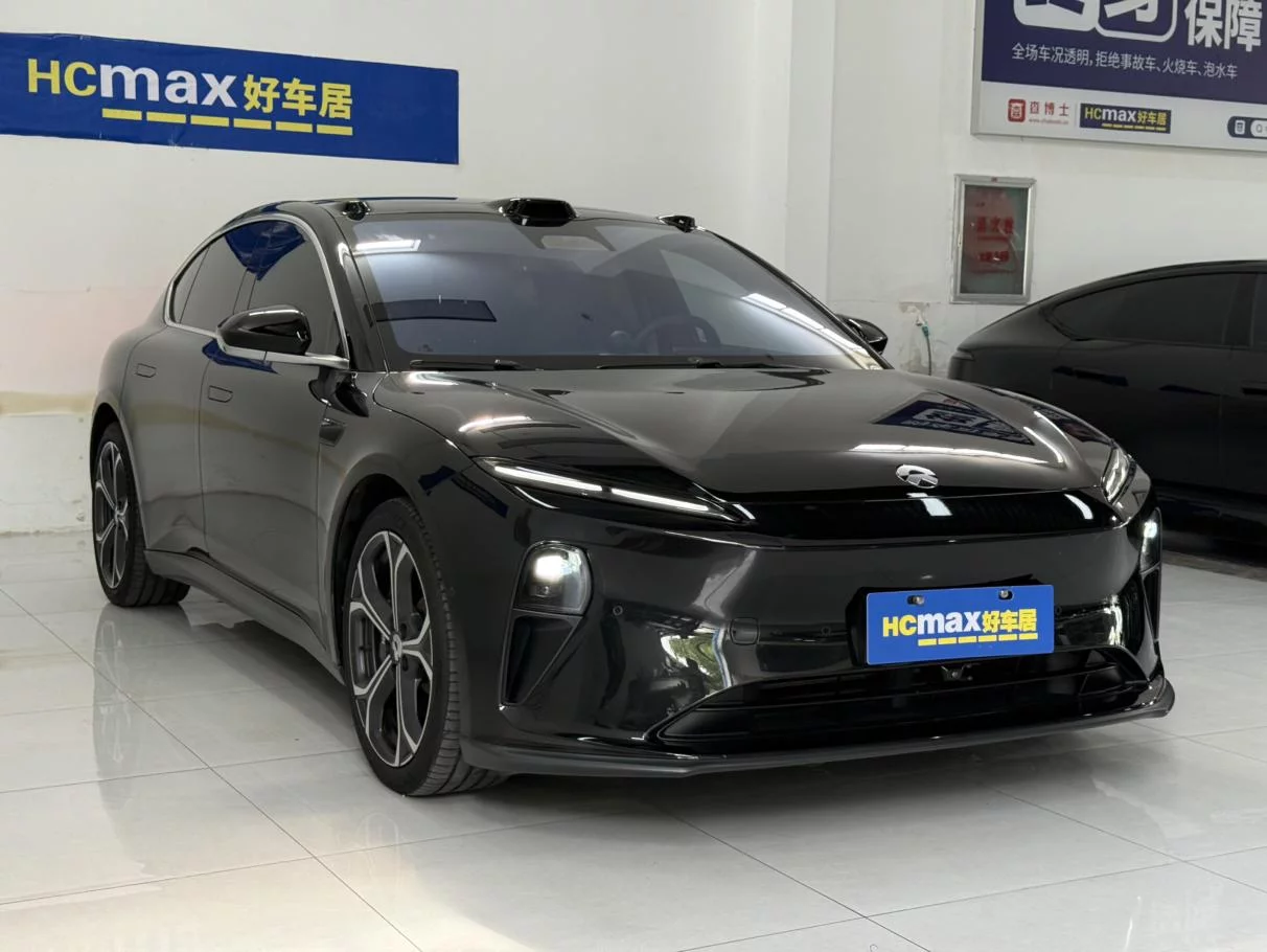 NIO ET5