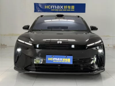 NIO ET5