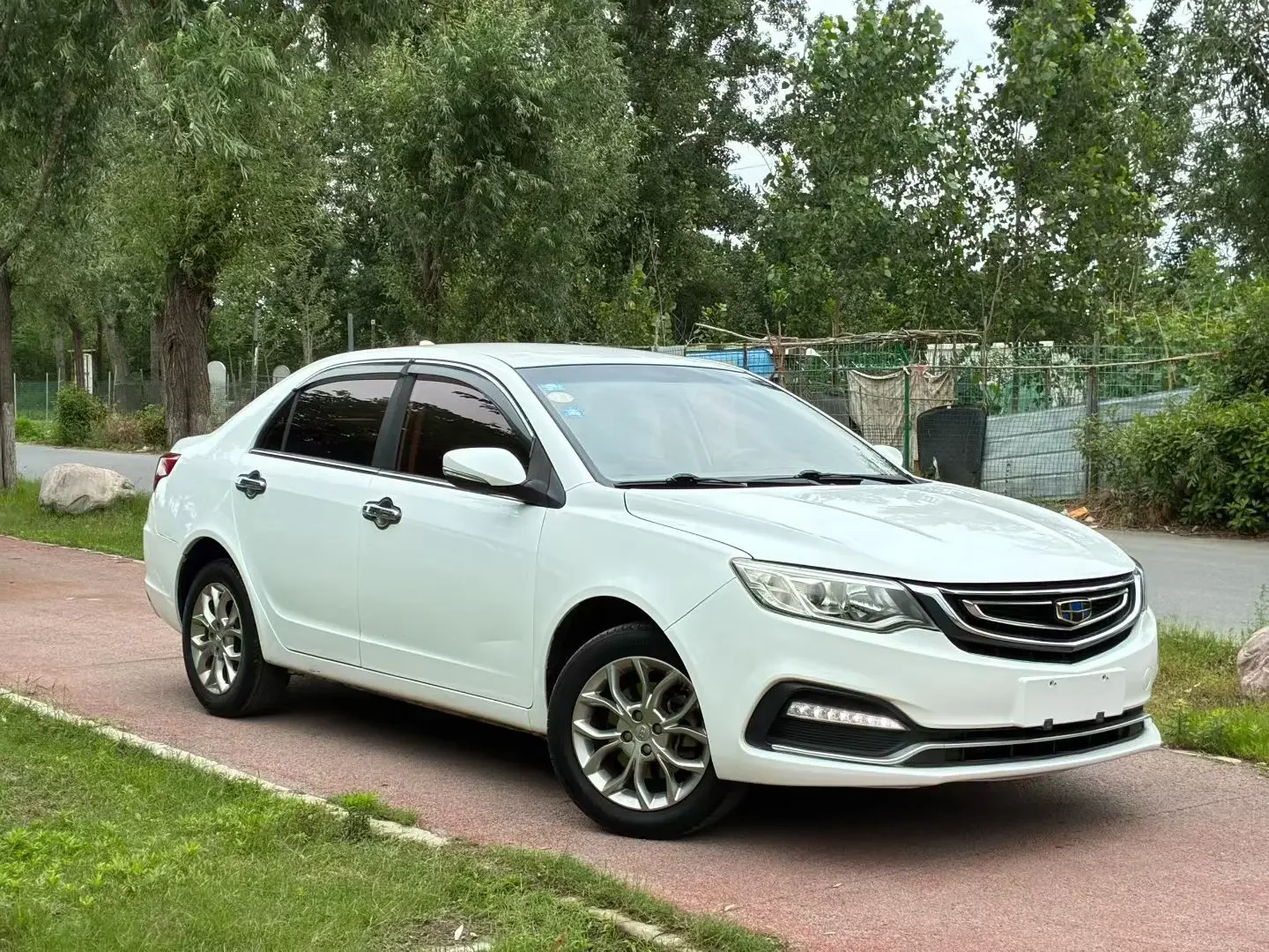 Geely Vision
