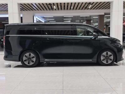 Geely Yizhen L380