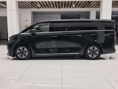 Geely Yizhen L380
