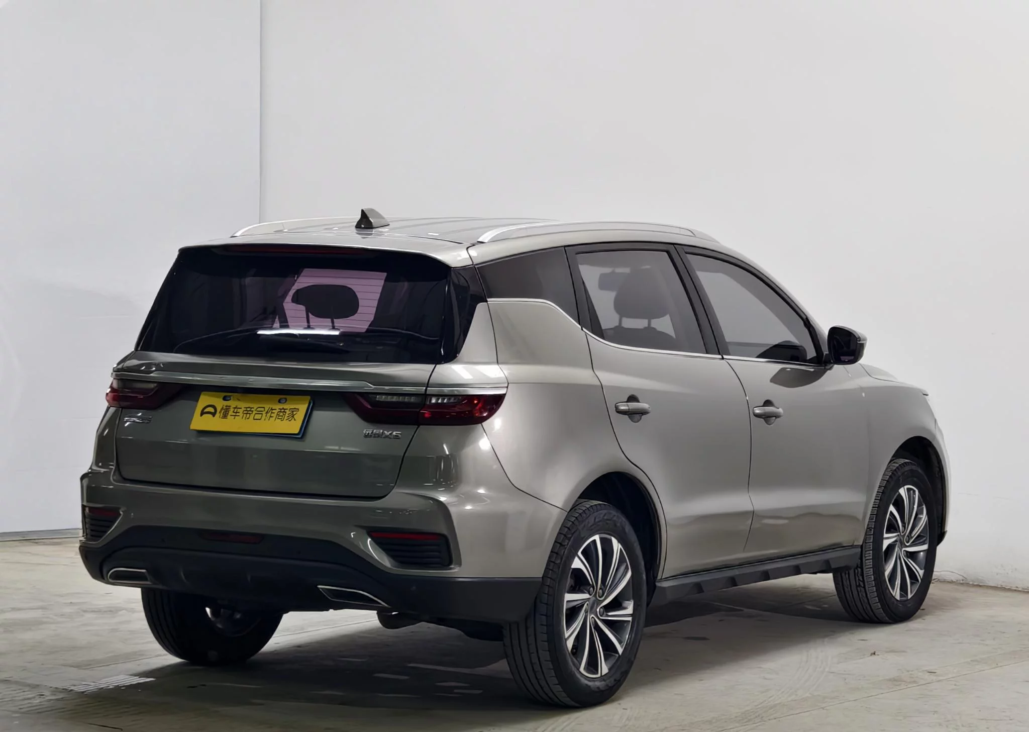 Geely Vision X6