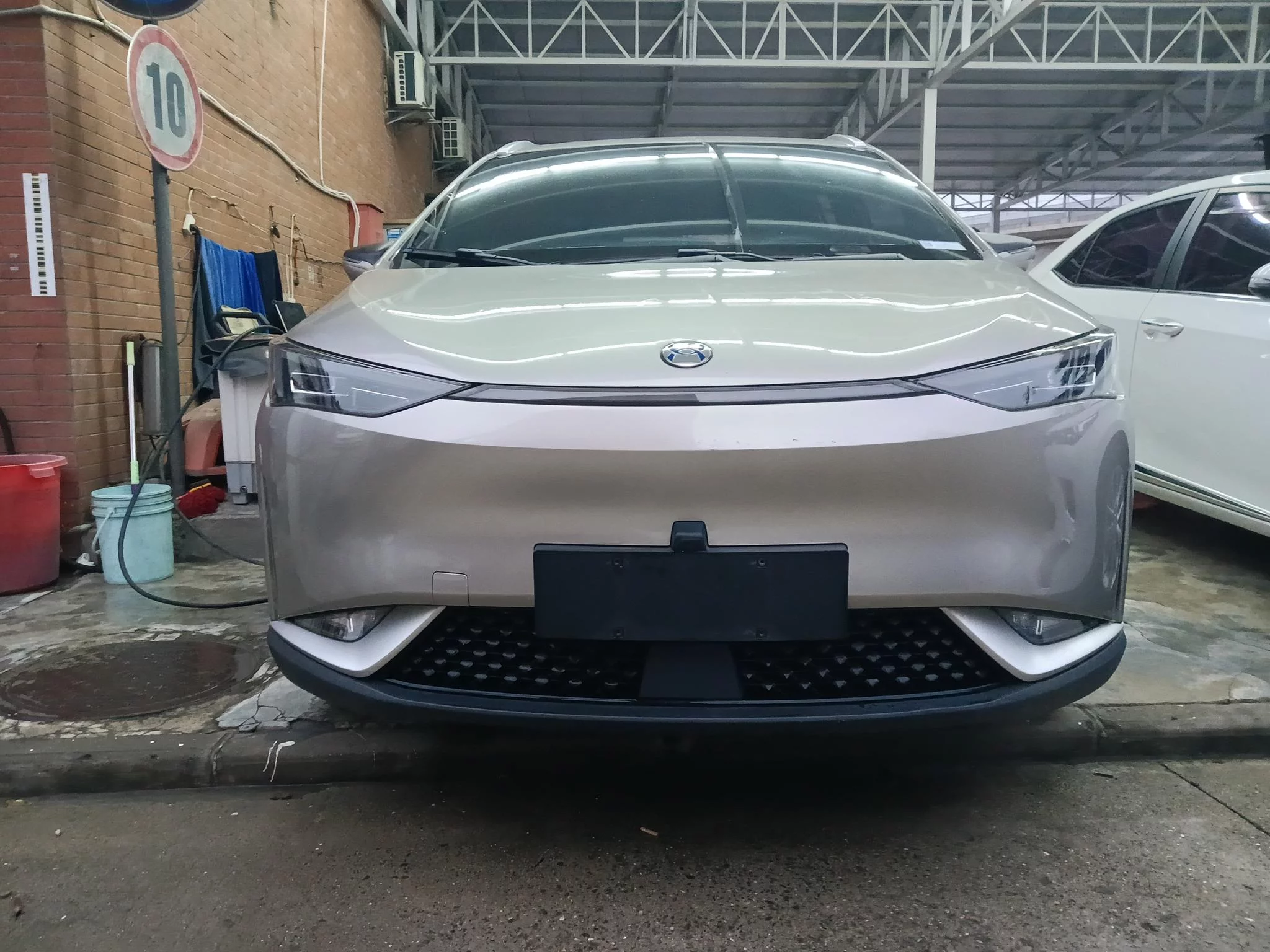 HYCAN Hechuang Z03