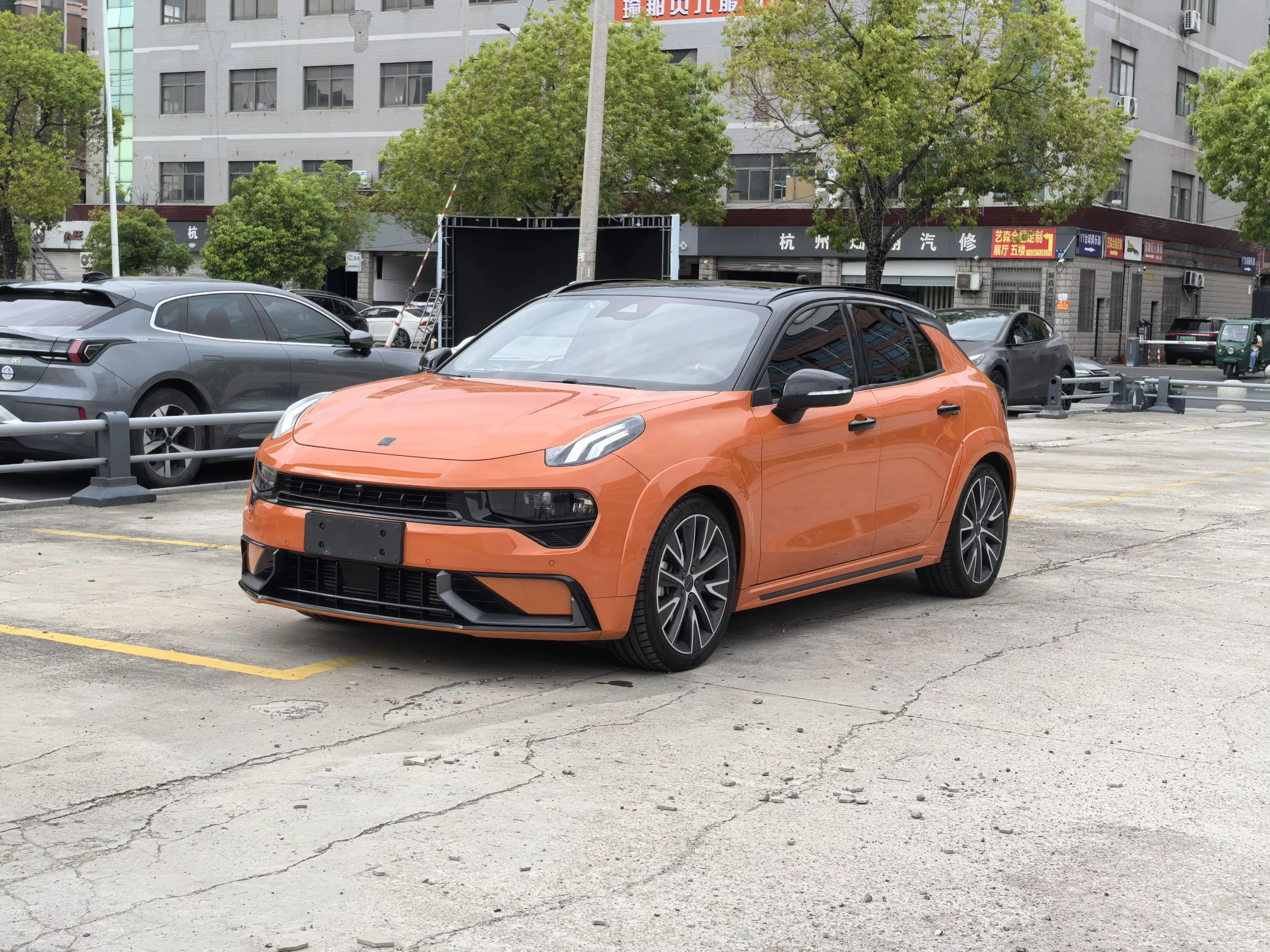 Lynk & Co 02 Hatchback