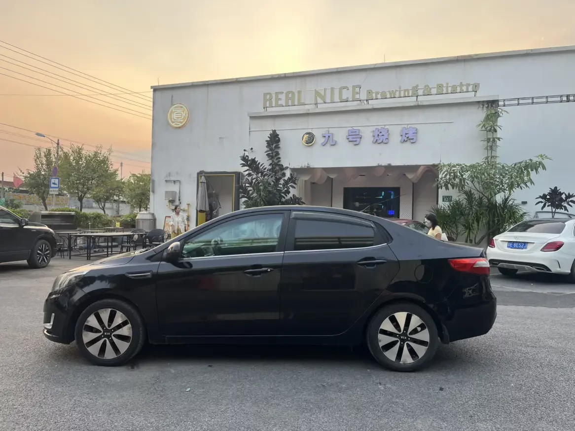 Kia K2