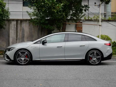 Mercedes-Benz EQE AMG