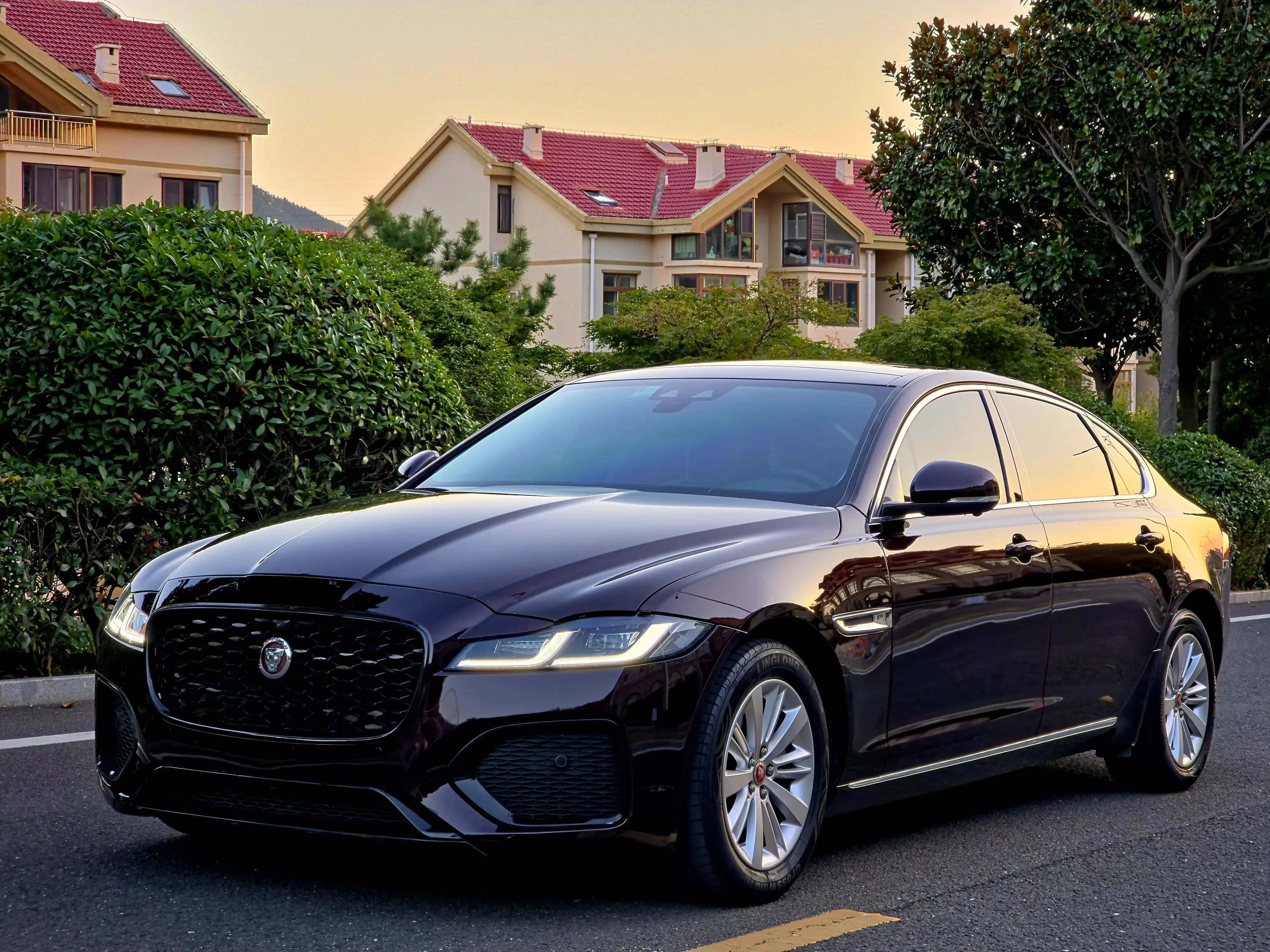 Jaguar XFL