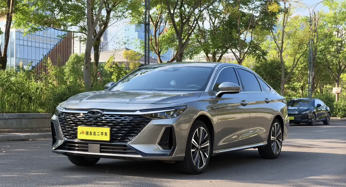 Chery Arrizo 8