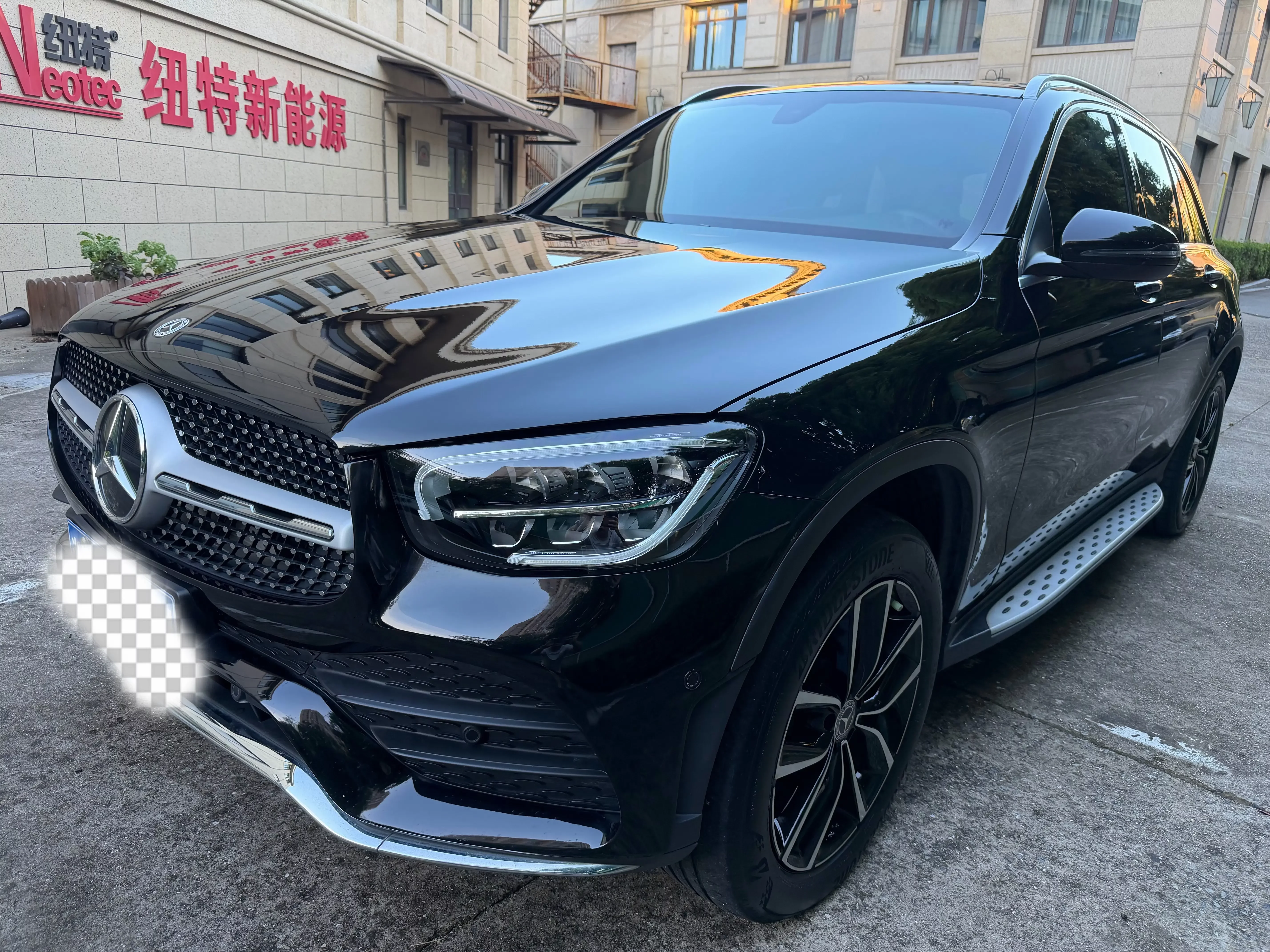 MERCEDES-BENZ GLC