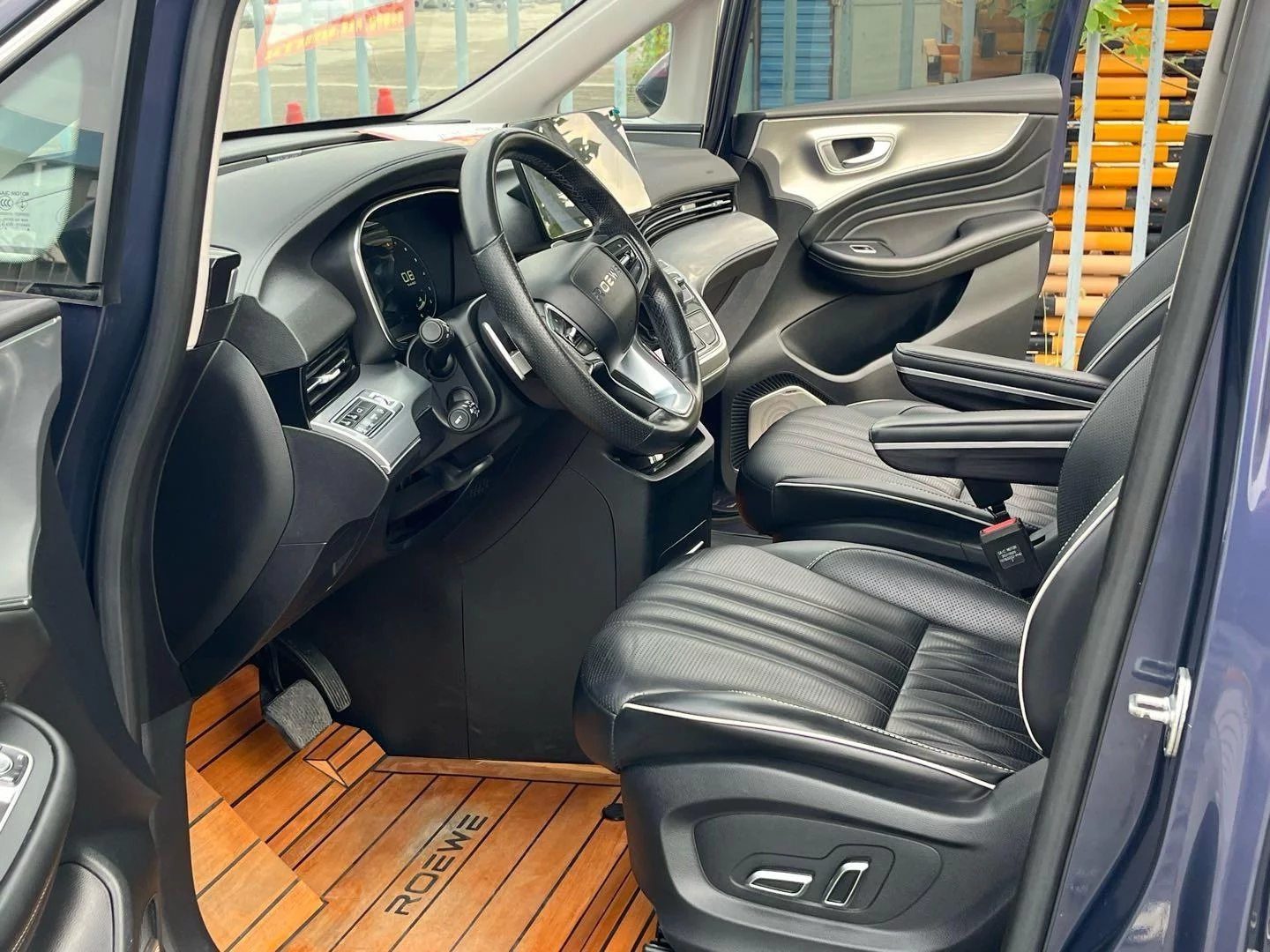 Roewe iMAX8