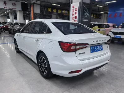 Roewe i5
