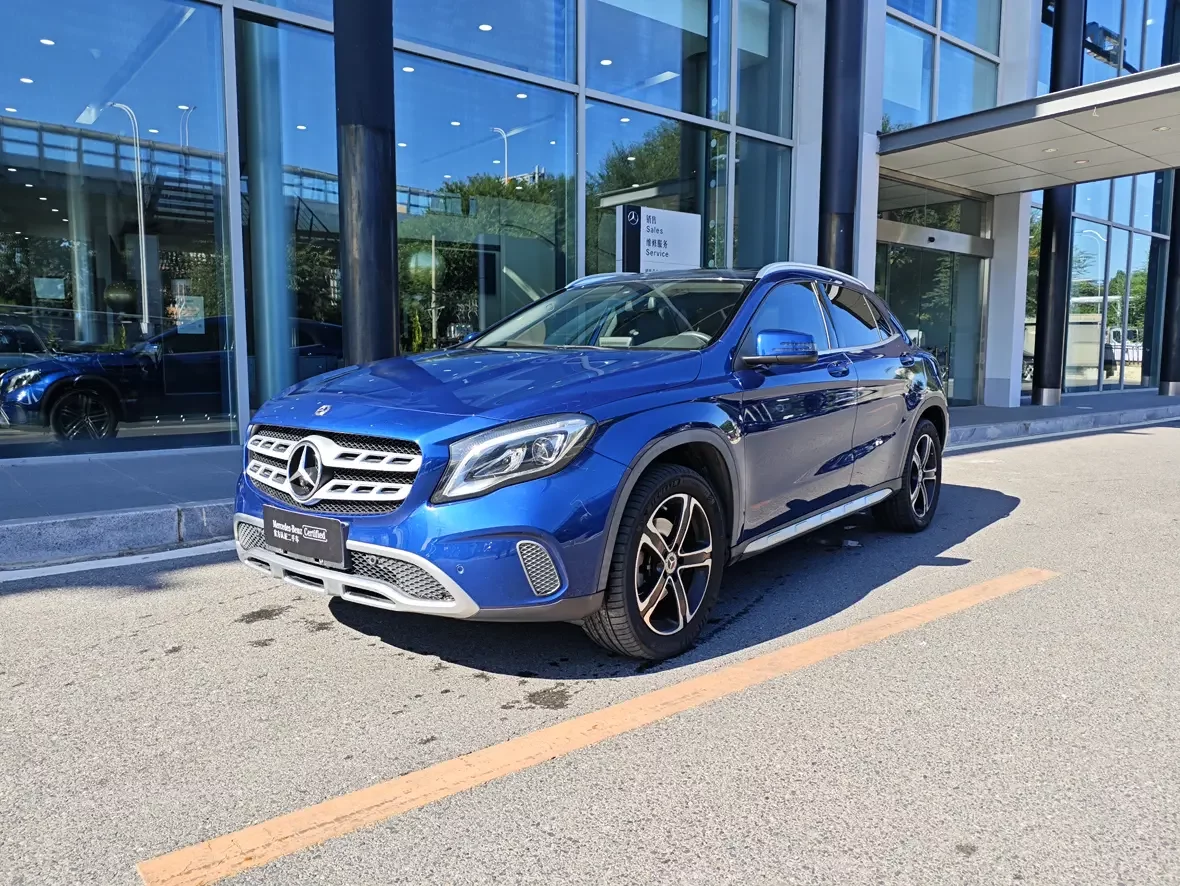 Mercedes-Benz GLA