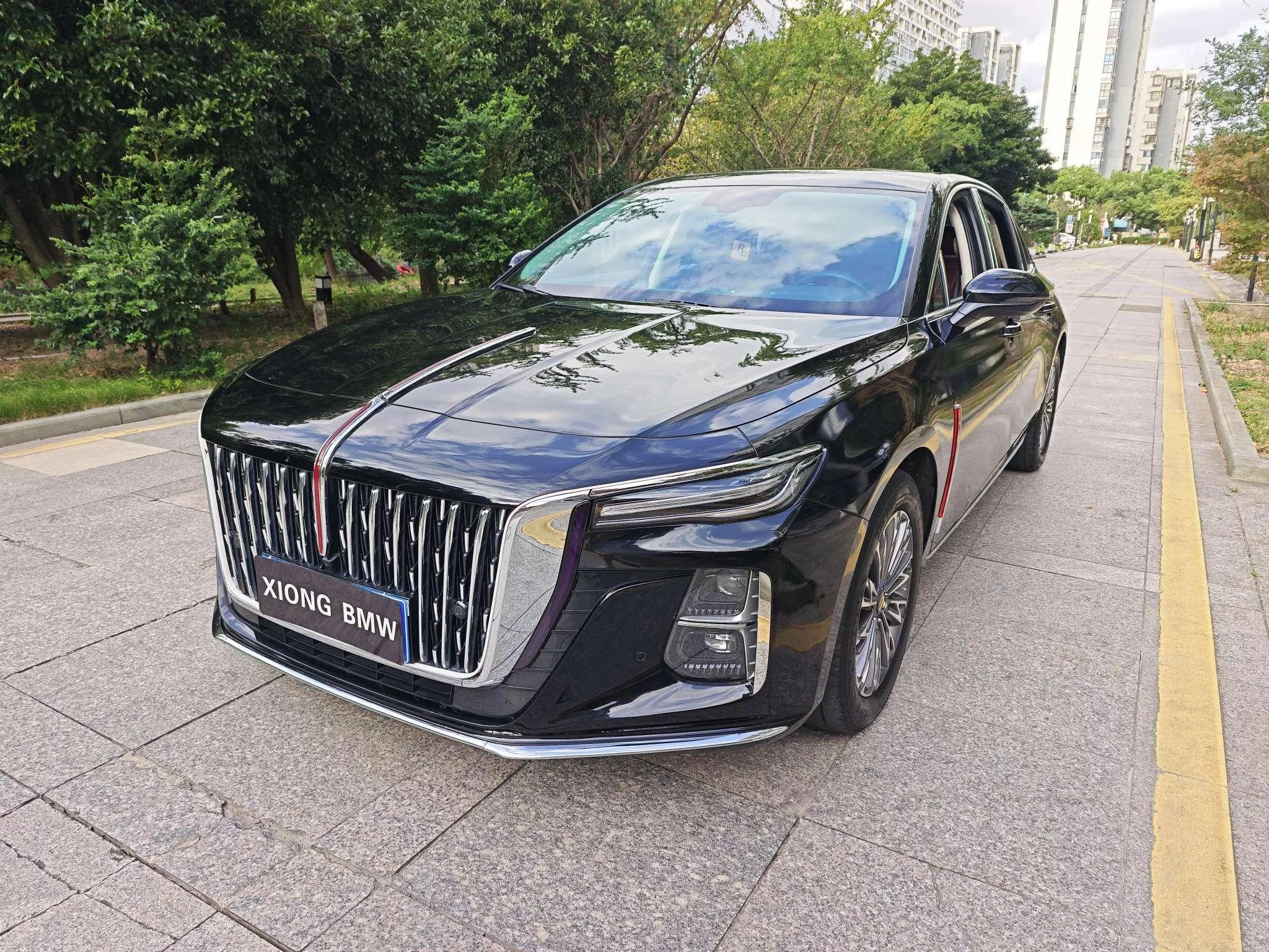 Hongqi H5