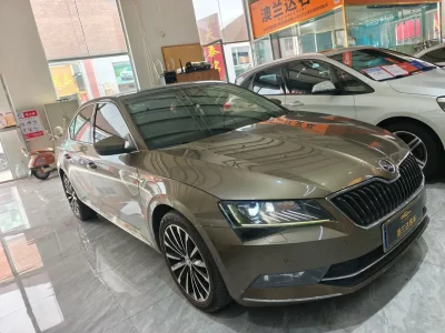 Skoda SuperB