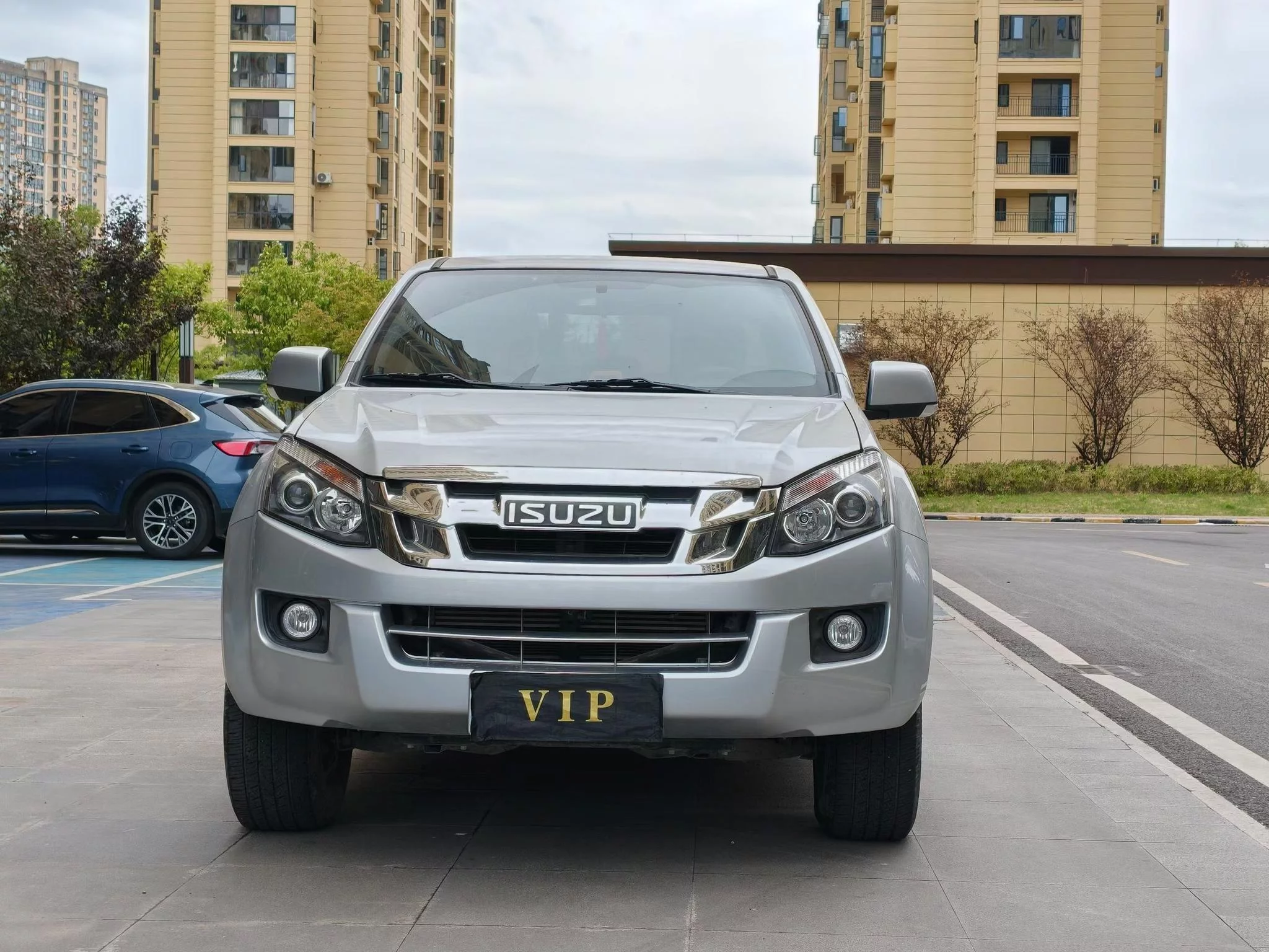 Isuzu D-MAX
