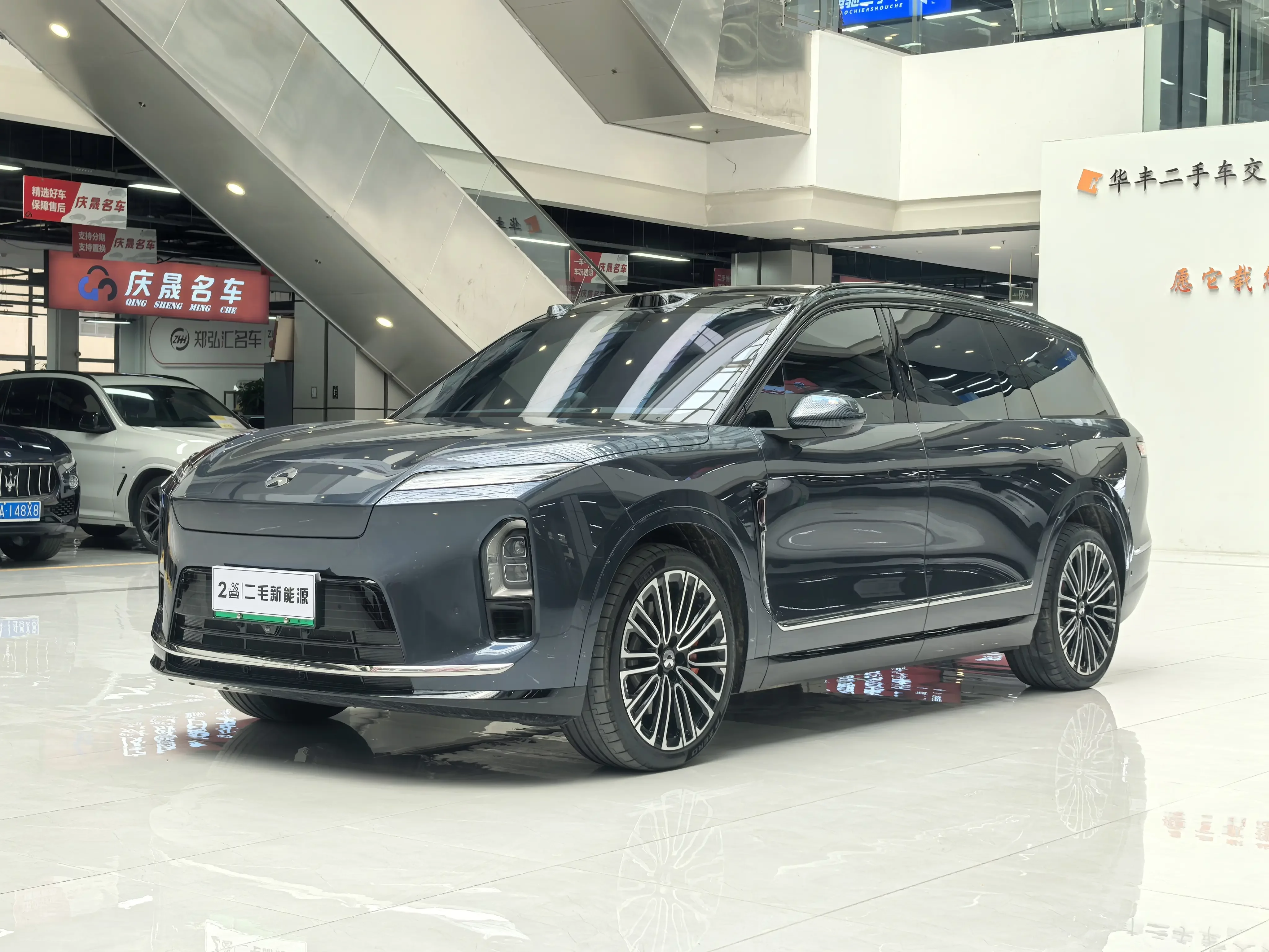 NIO ES8