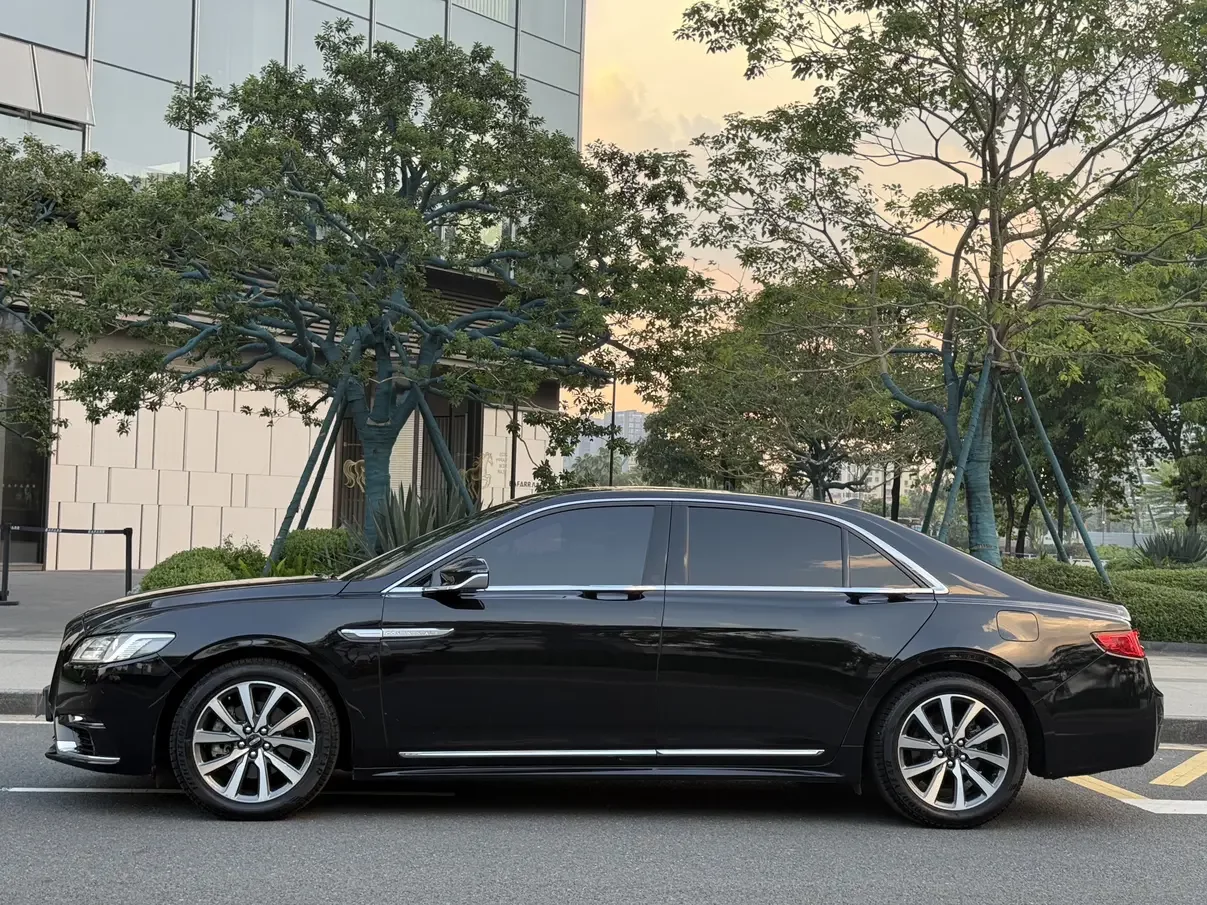Lincoln Continental